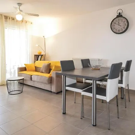 1 Bedroom Gorgeous In Apartment *
